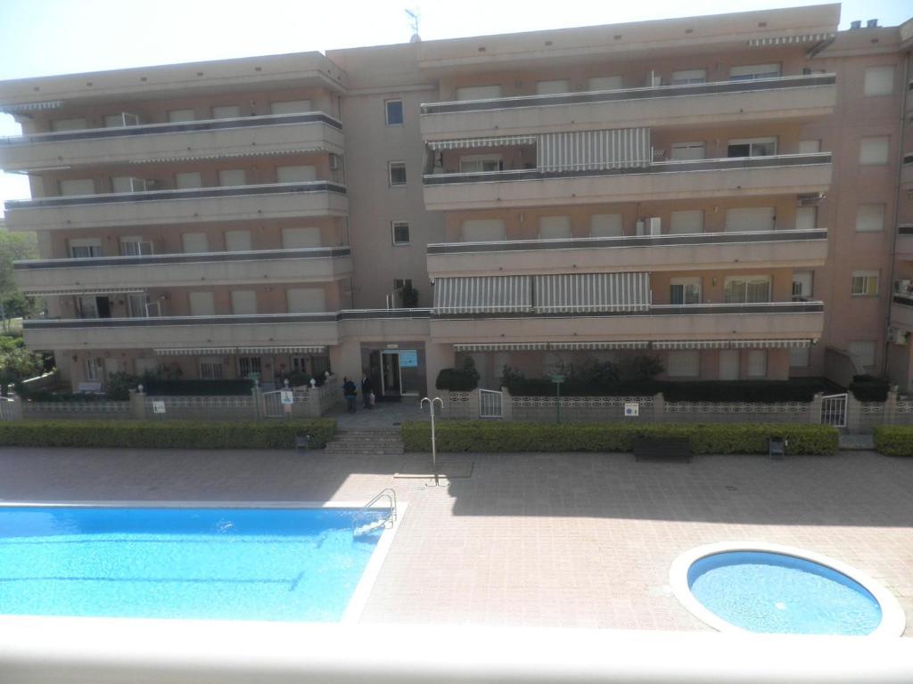 Rvhotels Apartamentos Ses Illes Blanes Luaran gambar