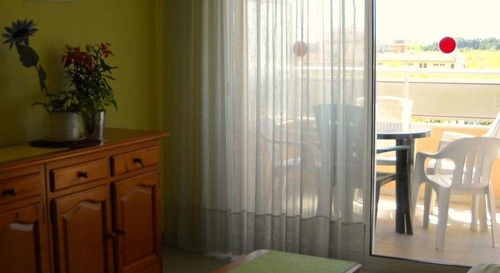 Rvhotels Apartamentos Ses Illes Blanes Luaran gambar