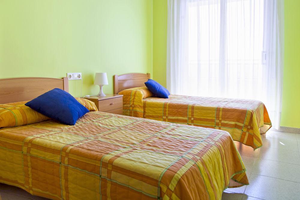 Rvhotels Apartamentos Ses Illes Blanes Luaran gambar