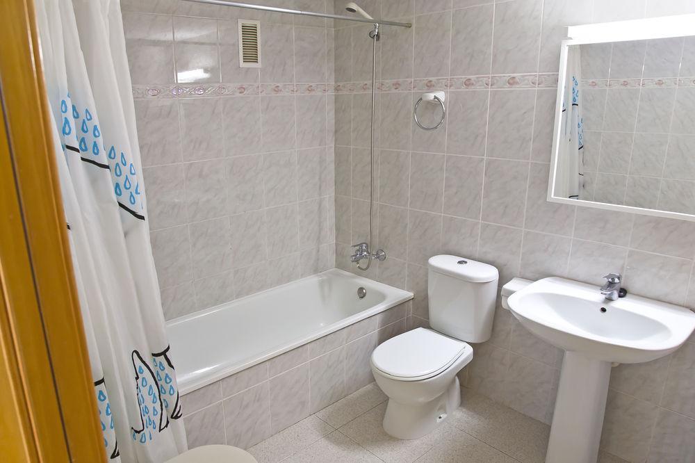 Rvhotels Apartamentos Ses Illes Blanes Luaran gambar