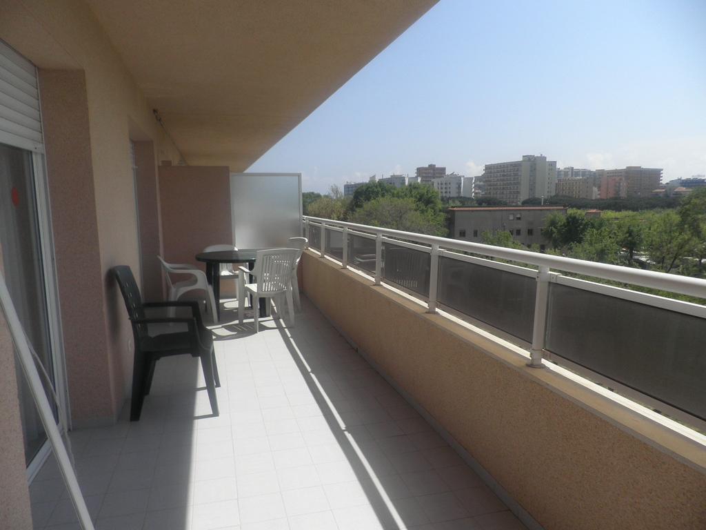 Rvhotels Apartamentos Ses Illes Blanes Luaran gambar